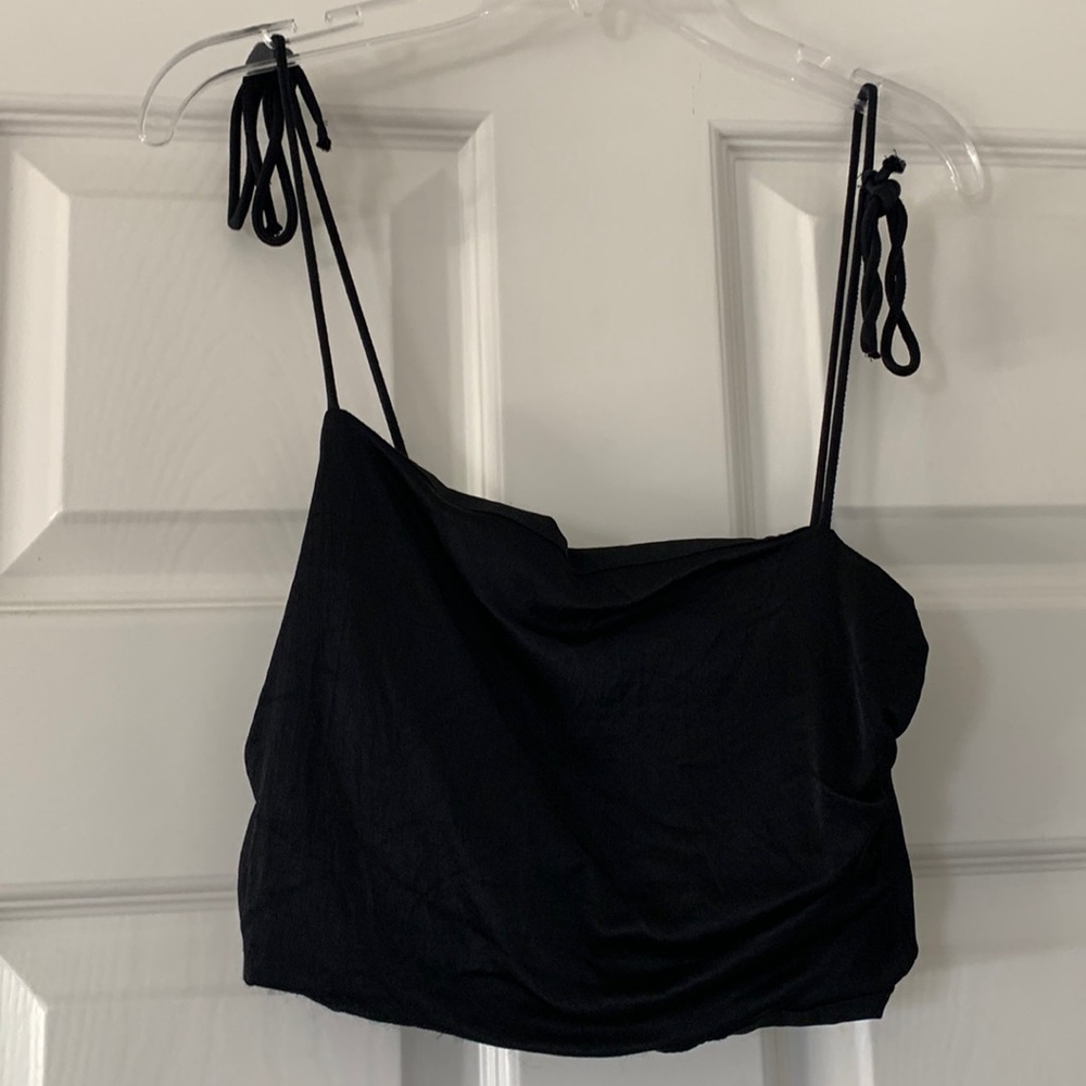 Cropped black Zara tank